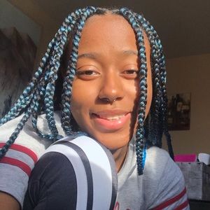 Meet your Posher, Brianna